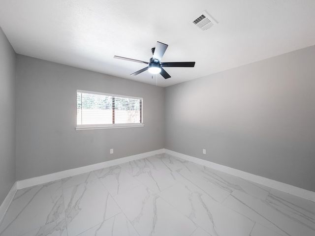 23 Summer Crest Circle, The Woodlands, TX 77381