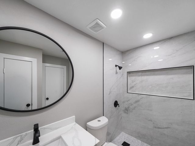 23 Summer Crest Circle, The Woodlands, TX 77381