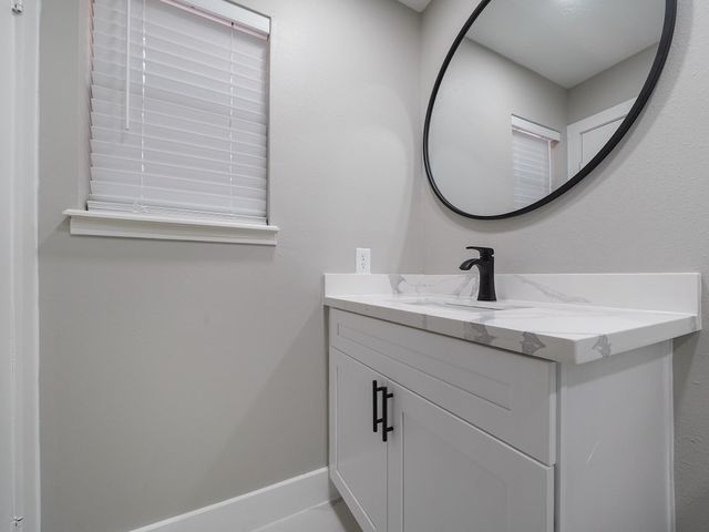 23 Summer Crest Circle, The Woodlands, TX 77381