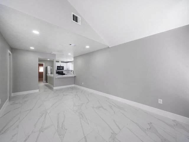 23 Summer Crest Circle, The Woodlands, TX 77381