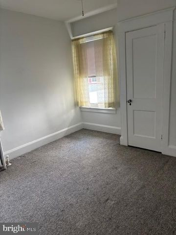 257 NEWPORTVILLE RD, Croydon, PA 19021