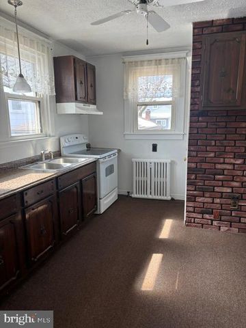 257 NEWPORTVILLE RD, Croydon, PA 19021