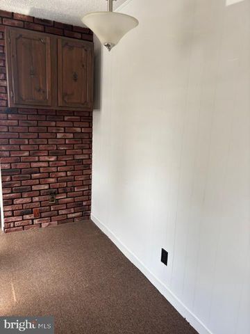 257 NEWPORTVILLE RD, Croydon, PA 19021