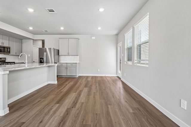 2752 Teton Street, Corinth, TX 76210