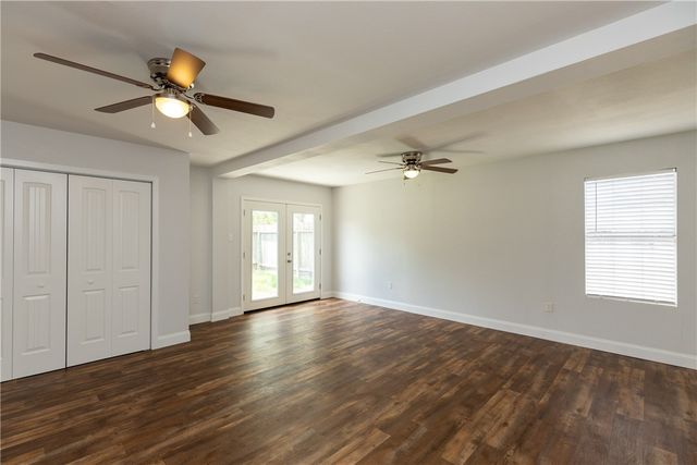 842 Quetzal St, Corpus Christi, TX 78418