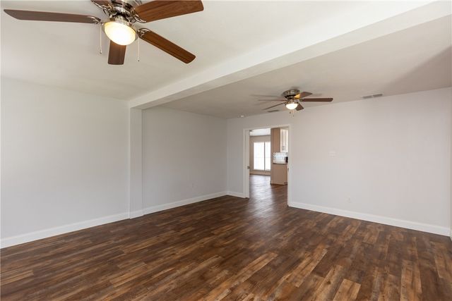 842 Quetzal St, Corpus Christi, TX 78418