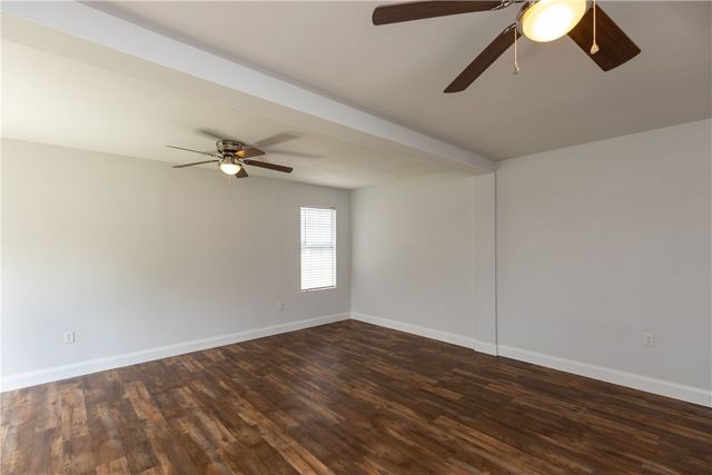 842 Quetzal St, Corpus Christi, TX 78418