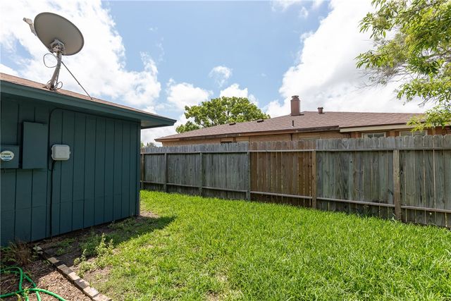 842 Quetzal St, Corpus Christi, TX 78418