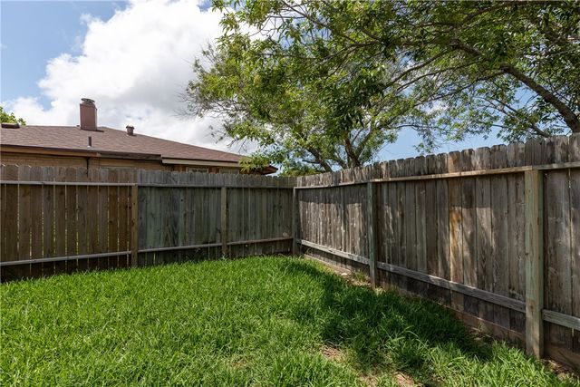842 Quetzal St, Corpus Christi, TX 78418