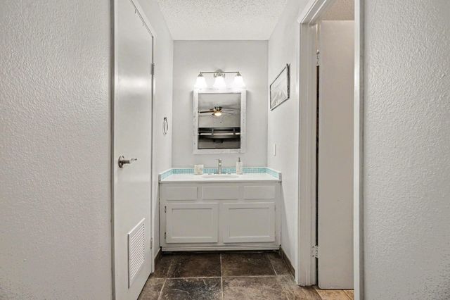 3700 83rd Street 10, Galveston, TX 77554