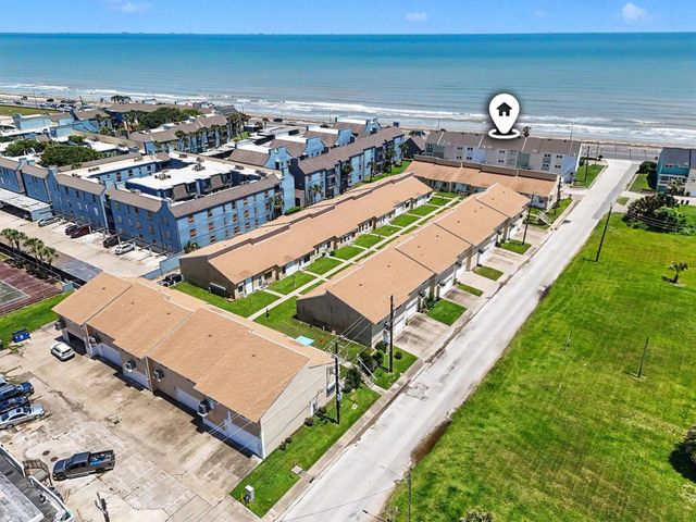 3700 83rd Street 10, Galveston, TX 77554