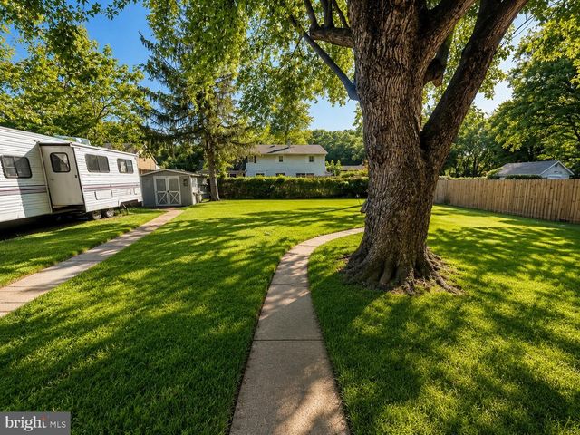 1128 PARK, Bensalem, PA 19020