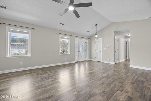 128 Airleigh Place, Richlands, NC 28574