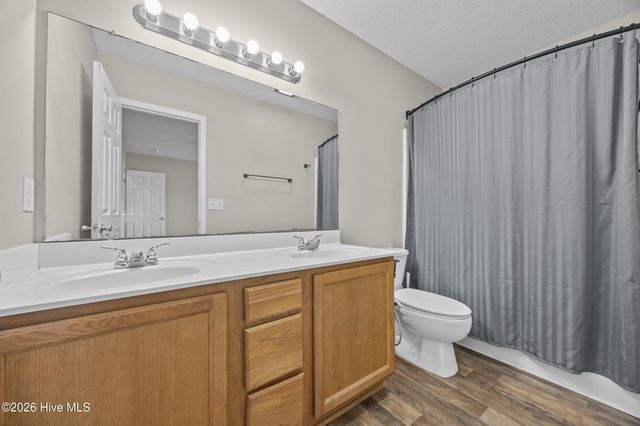 128 Airleigh Place, Richlands, NC 28574