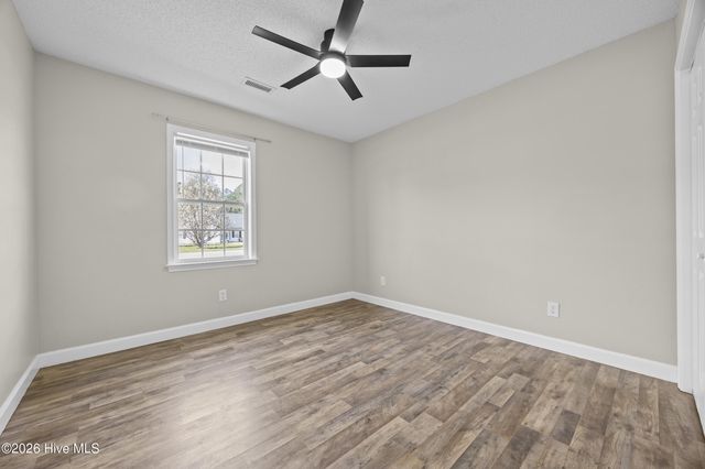 128 Airleigh Place, Richlands, NC 28574