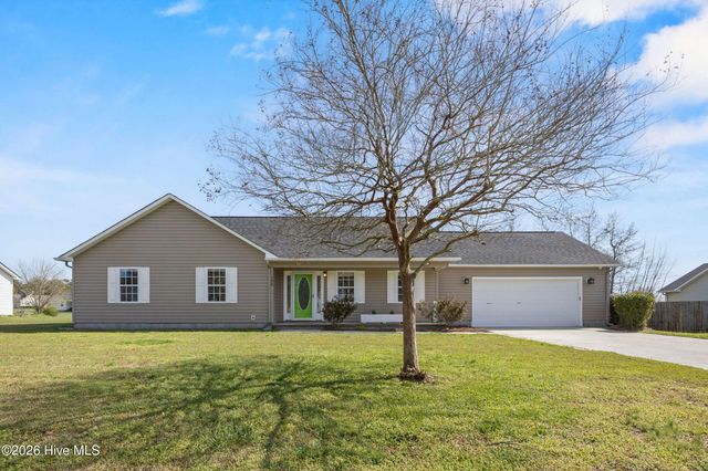 128 Airleigh Place, Richlands, NC 28574