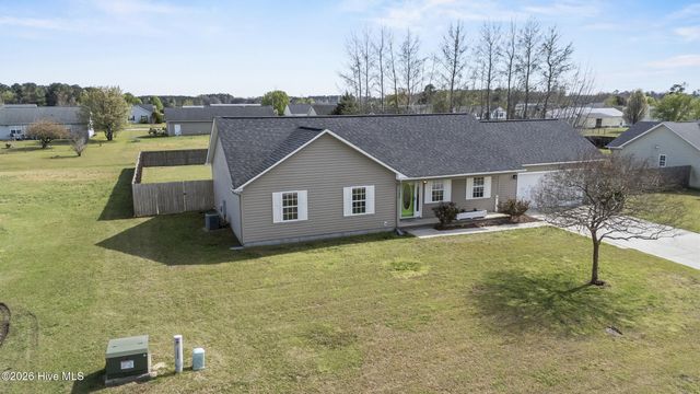 128 Airleigh Place, Richlands, NC 28574