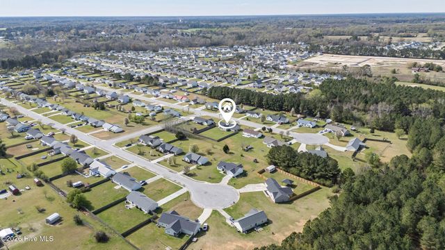 128 Airleigh Place, Richlands, NC 28574