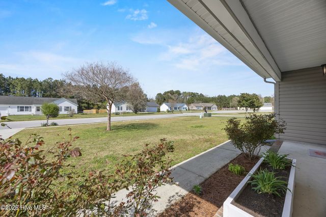 128 Airleigh Place, Richlands, NC 28574