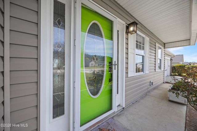 128 Airleigh Place, Richlands, NC 28574