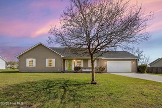 128 Airleigh Place, Richlands, NC 28574