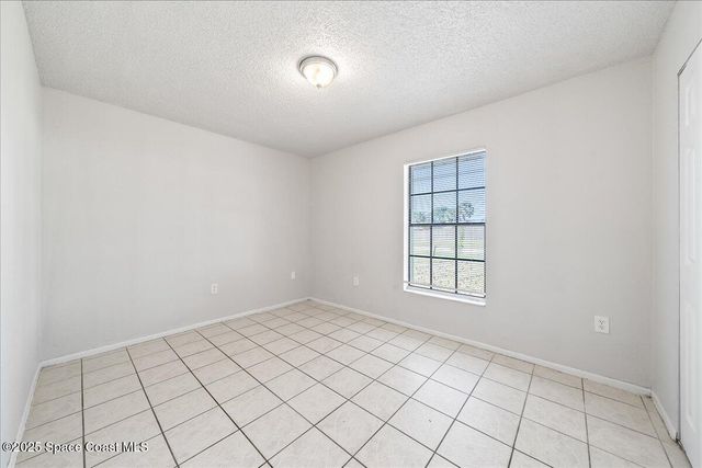 257 Dorado Avenue NE, Palm Bay, FL 32907