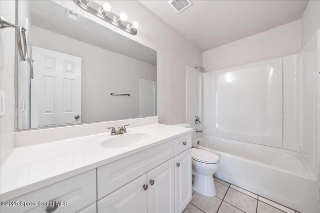 257 Dorado Avenue NE, Palm Bay, FL 32907