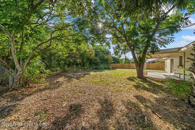 257 Dorado Avenue NE, Palm Bay, FL 32907