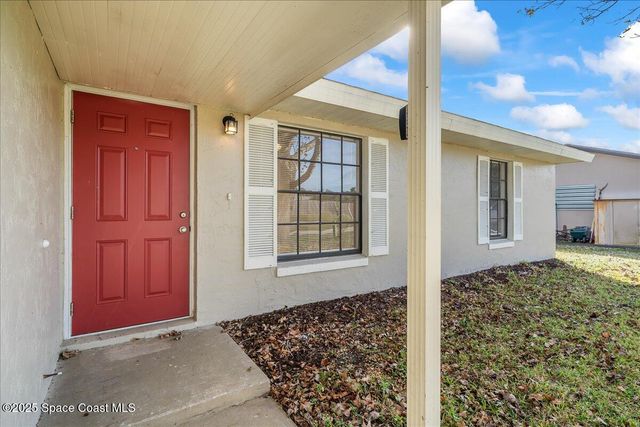 257 Dorado Avenue NE, Palm Bay, FL 32907