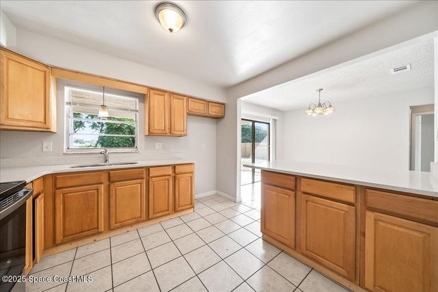 257 Dorado Avenue NE, Palm Bay, FL 32907