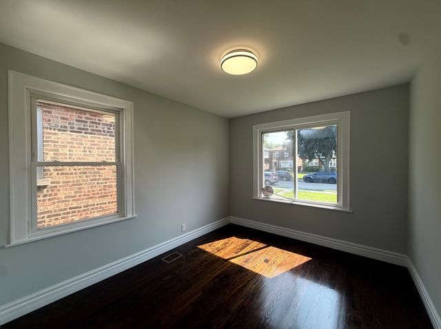 9344 S Michigan Avenue, Chicago, IL 60619