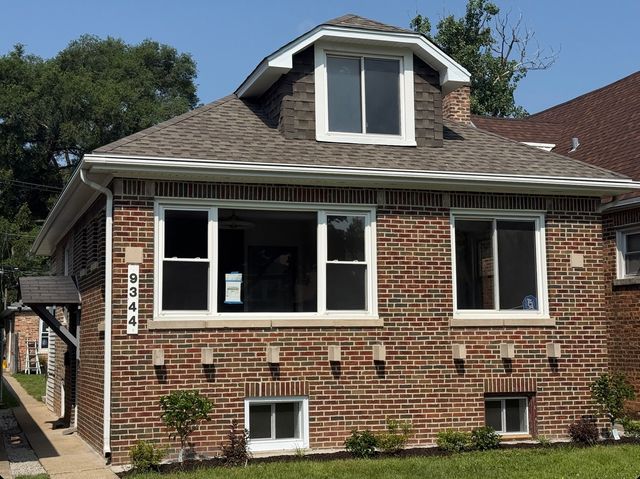 9344 S Michigan Avenue, Chicago, IL 60619