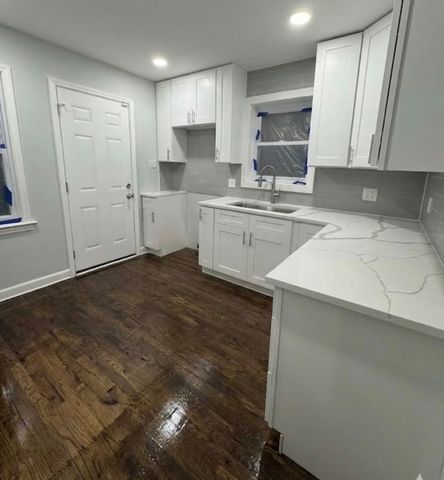 9344 S Michigan Avenue, Chicago, IL 60619