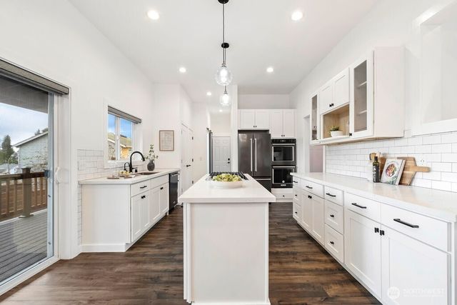 4837 S Holly Street, Seattle, WA 98118