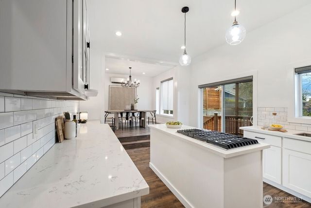 4837 S Holly Street, Seattle, WA 98118