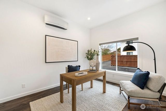 4837 S Holly Street, Seattle, WA 98118