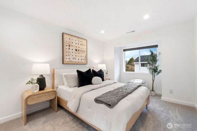 4837 S Holly Street, Seattle, WA 98118