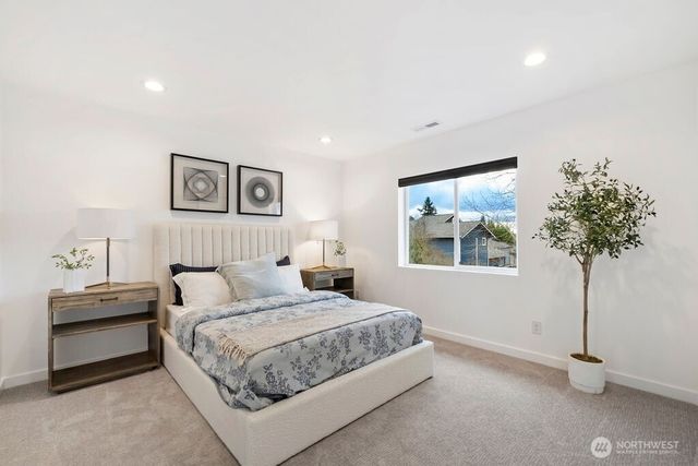 4837 S Holly Street, Seattle, WA 98118