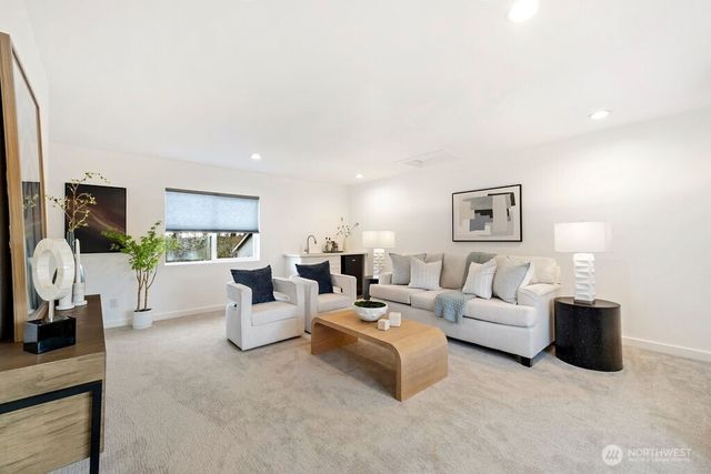 4837 S Holly Street, Seattle, WA 98118