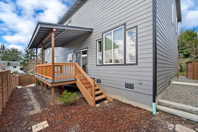 4837 S Holly Street, Seattle, WA 98118