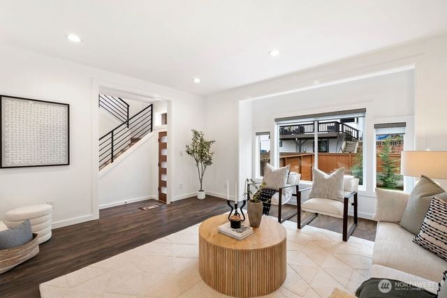 4837 S Holly Street, Seattle, WA 98118