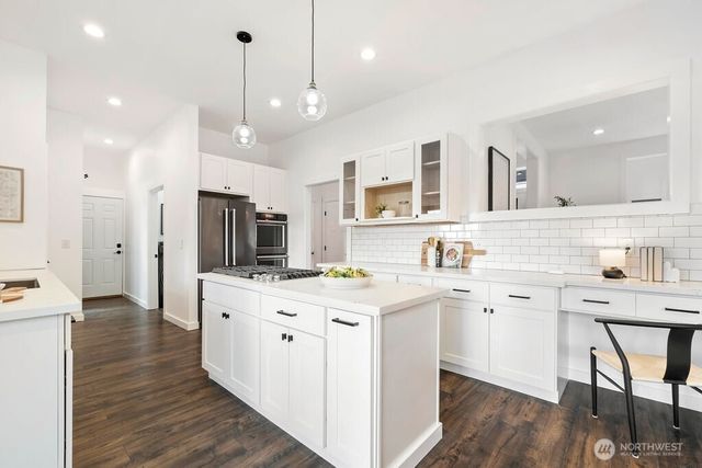 4837 S Holly Street, Seattle, WA 98118