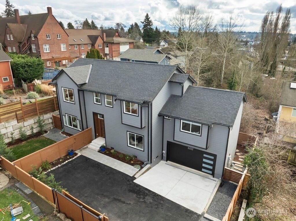 4837 S Holly Street, Seattle, WA 98118
