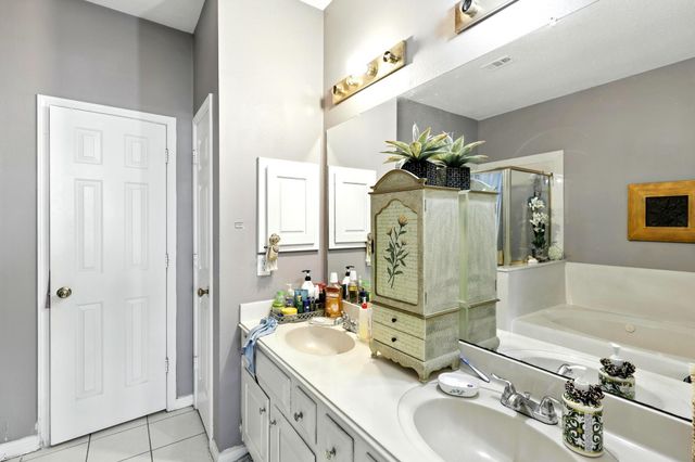 14420 Walters Road 11, Houston, TX 77014