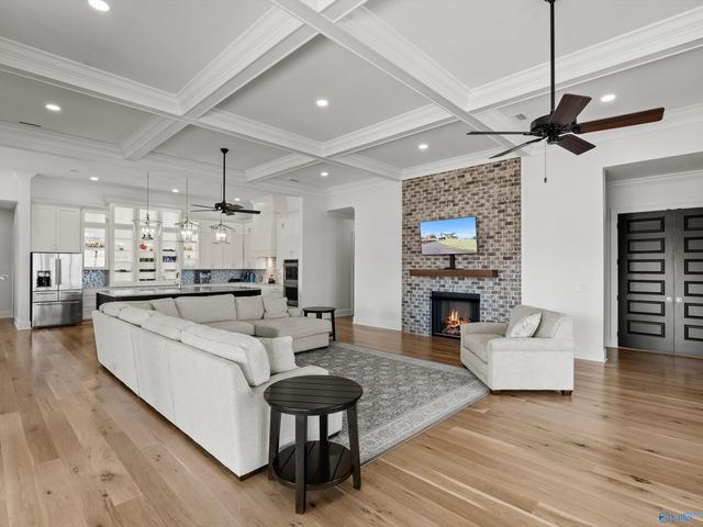 210 Legendary Drive, Guntersville, AL 35976