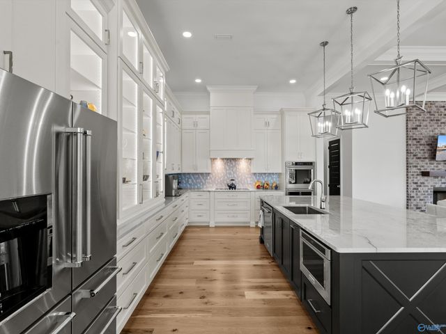 210 Legendary Drive, Guntersville, AL 35976