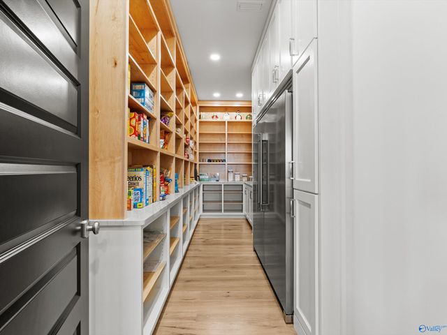 210 Legendary Drive, Guntersville, AL 35976