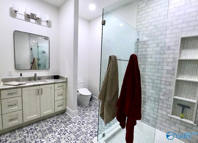 210 Legendary Drive, Guntersville, AL 35976