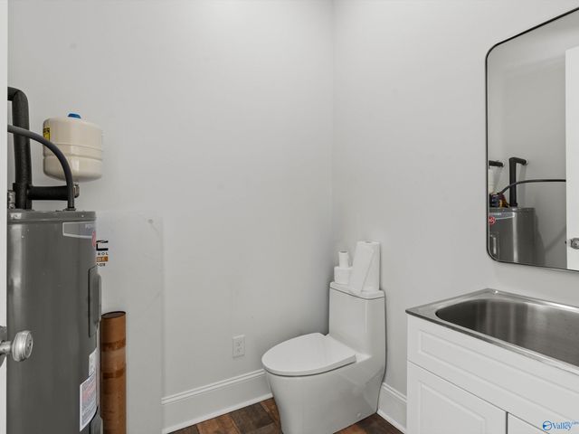 210 Legendary Drive, Guntersville, AL 35976