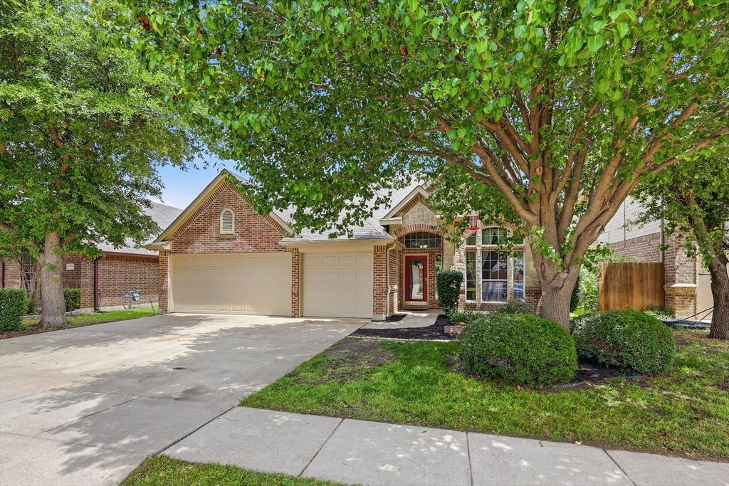 7408 Innisbrook Lane, Fort Worth, TX 76179